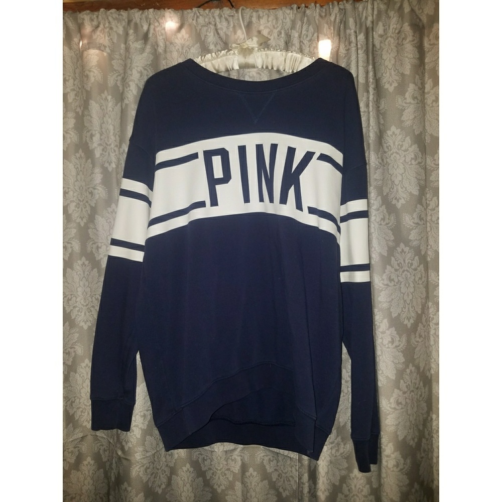 🕶 FINAL PRICE  Victorias Secret Pink Sweater